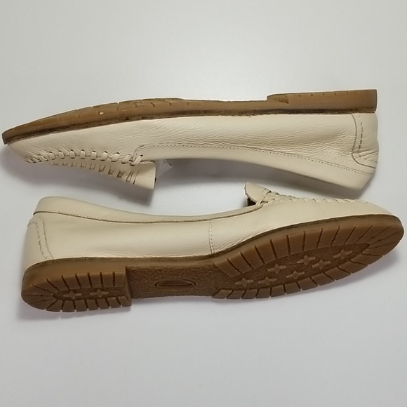 NWOT Sofft Woven Loafers - Picture 6 of 10